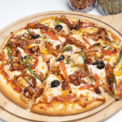 Italian Super Supreme Chicken Pizza