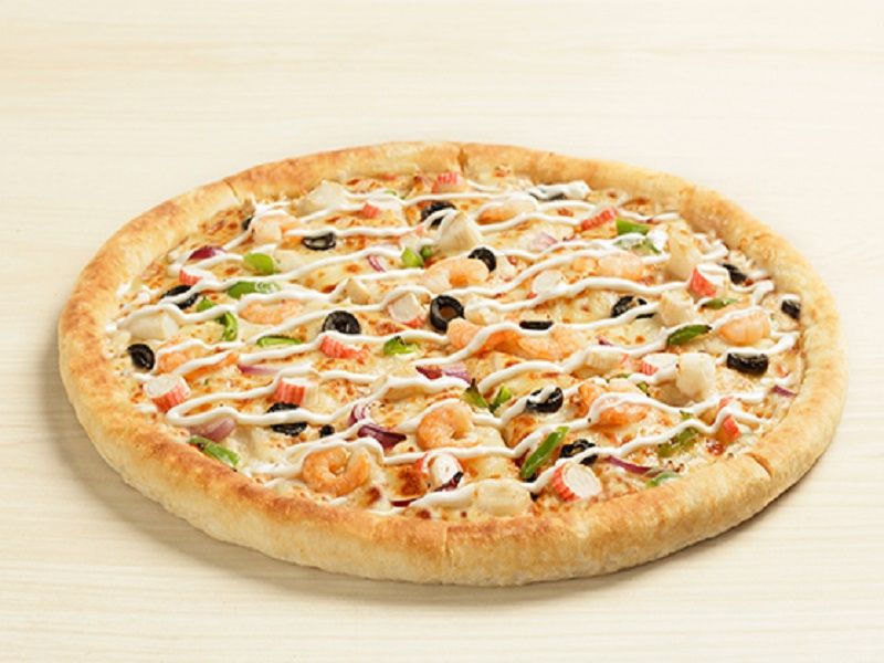 Seafood With Ranch Sauce Pizza