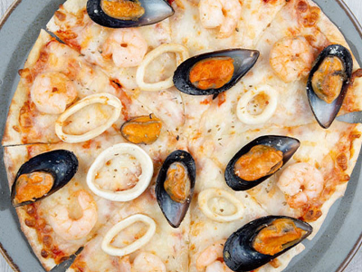 Sea Fruits Pizza
