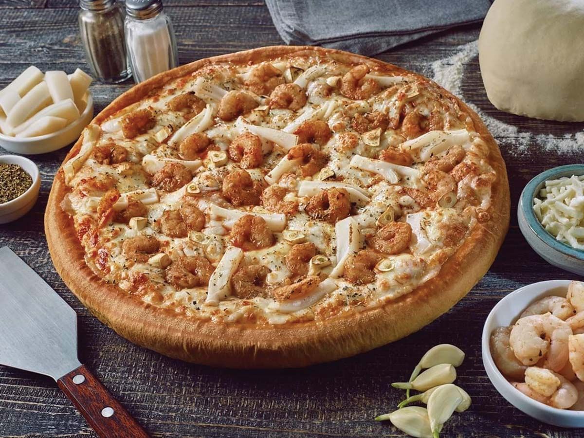 Seafood Pizza