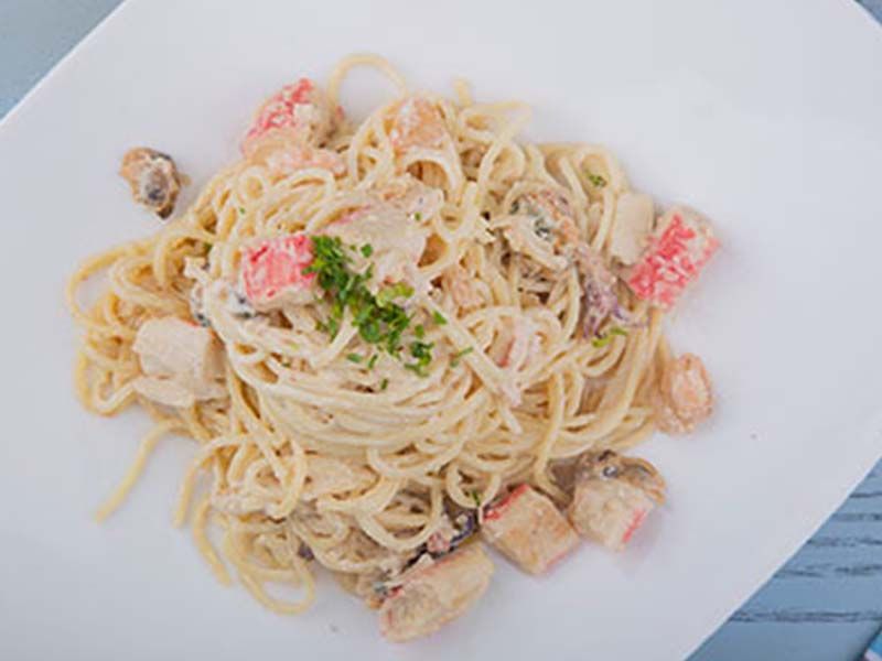 Seafood Pasta With White Sauce