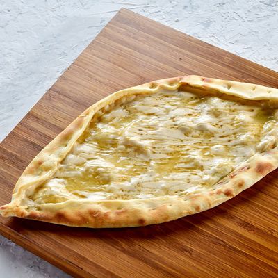 قشطة مع عسل
