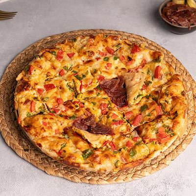Pastrami Pizza Oriental