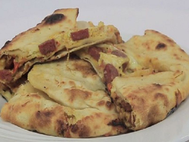 Pastrami Oriental Pizza