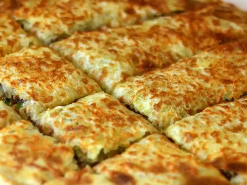 Mix Cheese Oriental Pizza