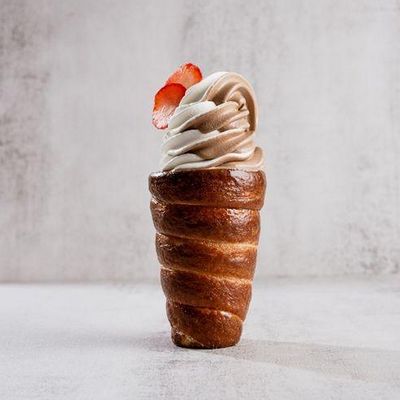 Chimney Cake Caramel