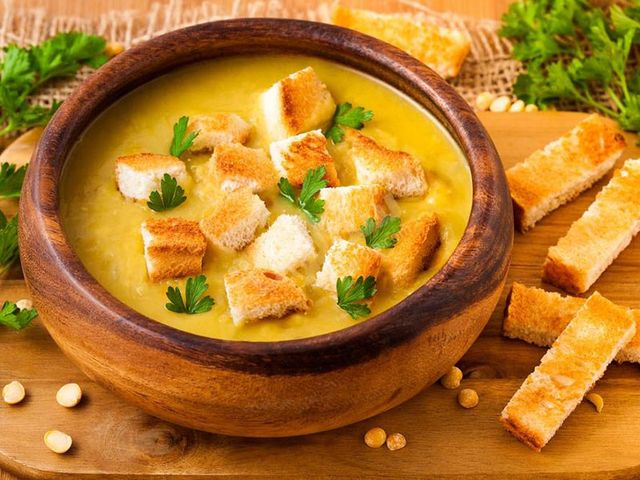 Lentil Soup With Toasted Bread