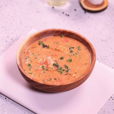 شوربة الجمبري الحمراء
