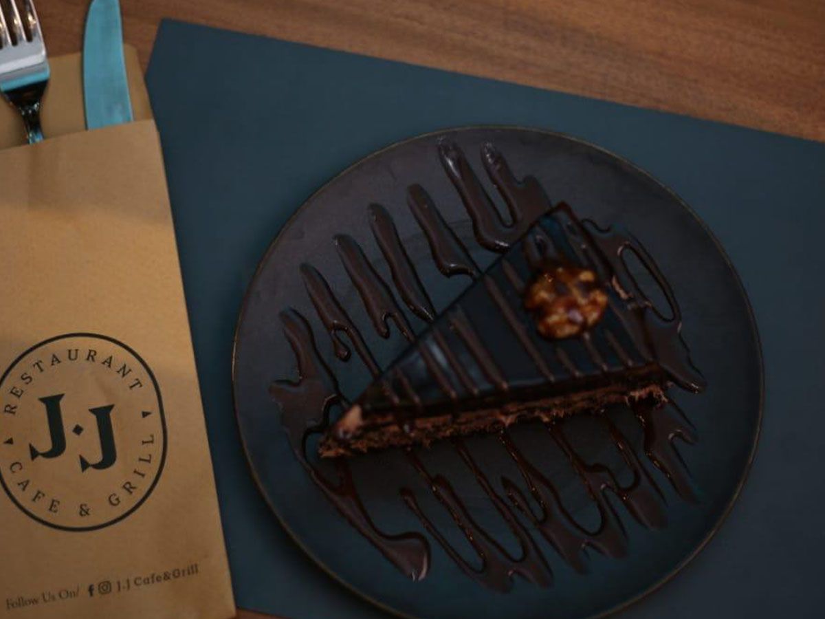 Chocolate cake