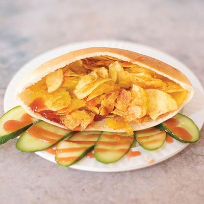 ساندويتش شيبس كاتشب ومايونيز