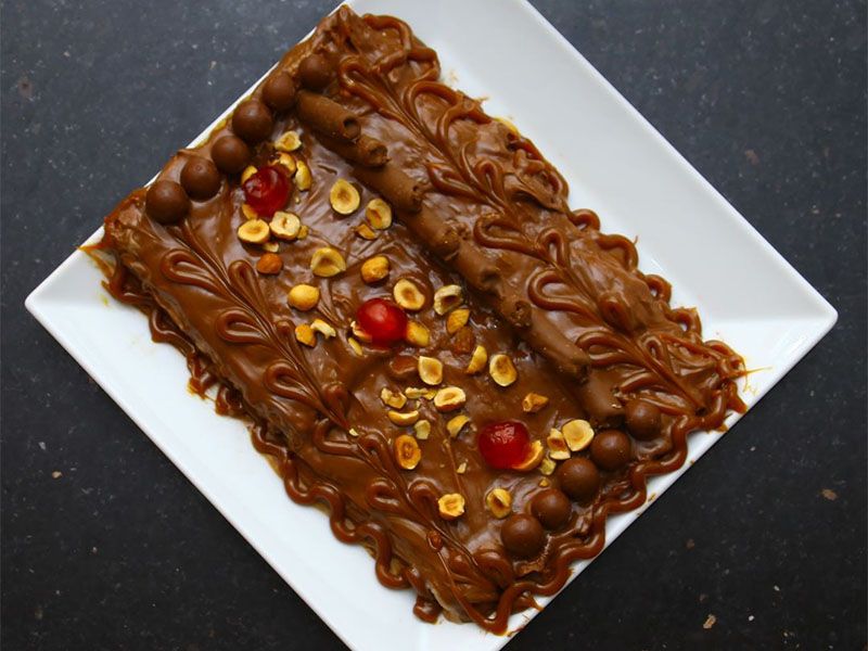 Chocolate With Nuts Pie