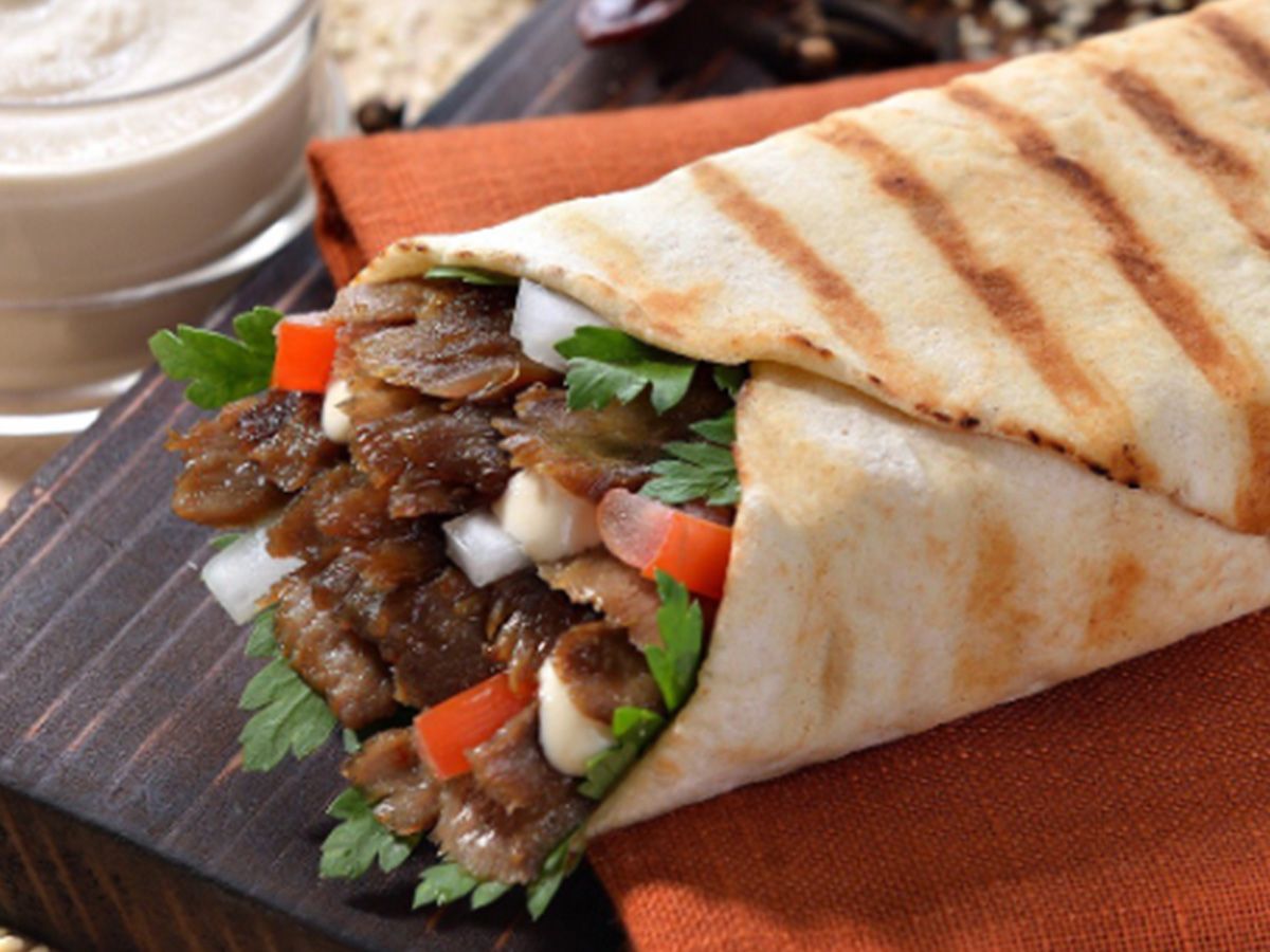 Syrian meat Saroukh sandwich