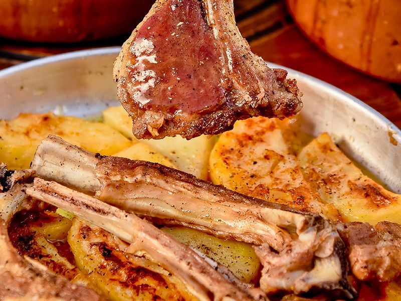 Ribs With Potatoes Tray