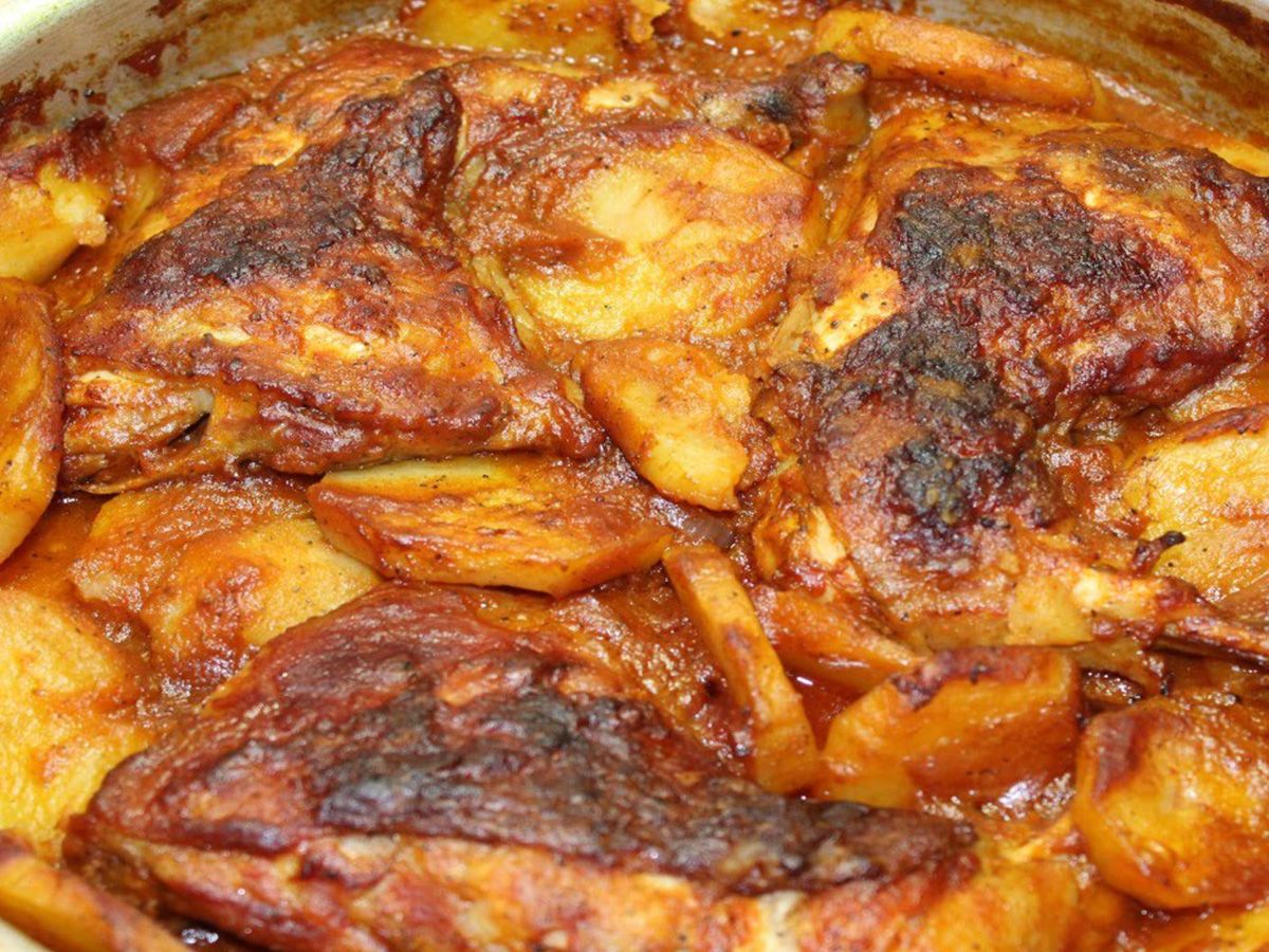Chicken Tray With Potatoes
