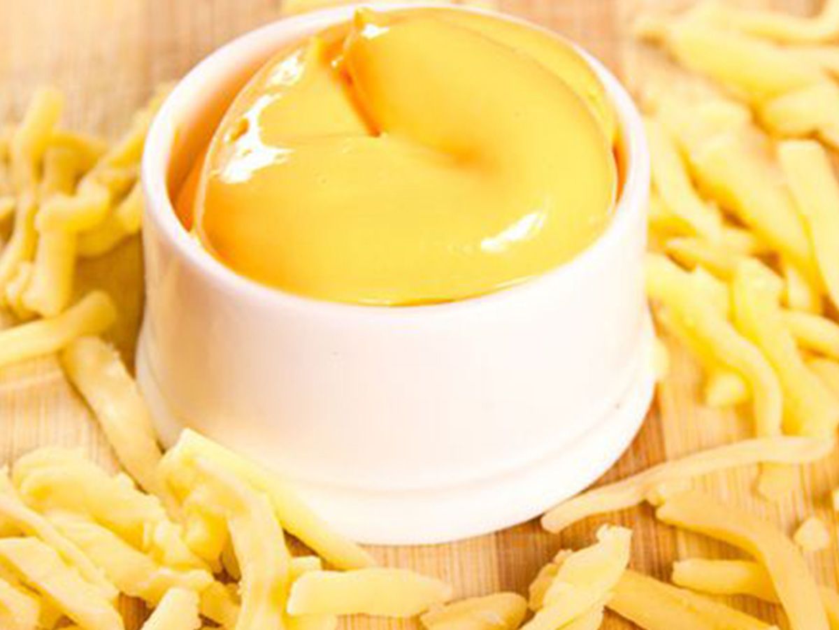 Cheddar cheese sauce