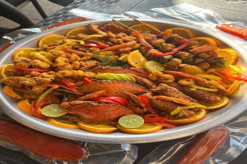 El arees Tray