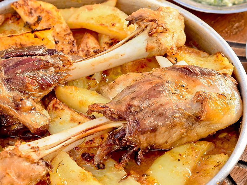 Shank With Potatoes Tray