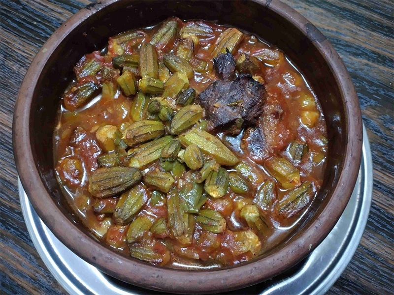Okra With Meat Pottery Casserole