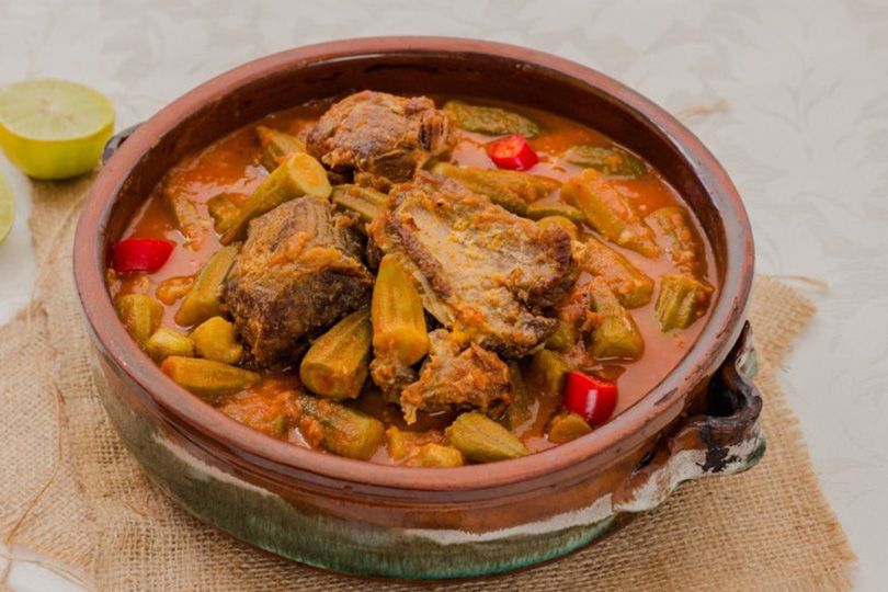 Okra and veal casserole