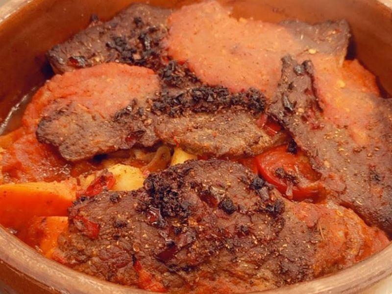 Potato With Meat Pottery Casserole