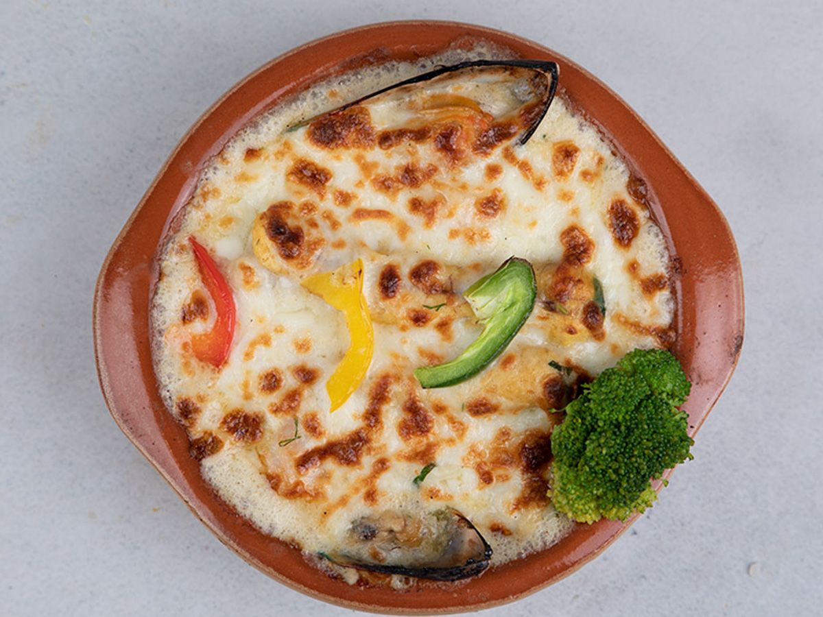 white medium Shrimp casserole