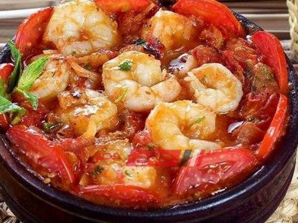 Shrimp casserole with peel