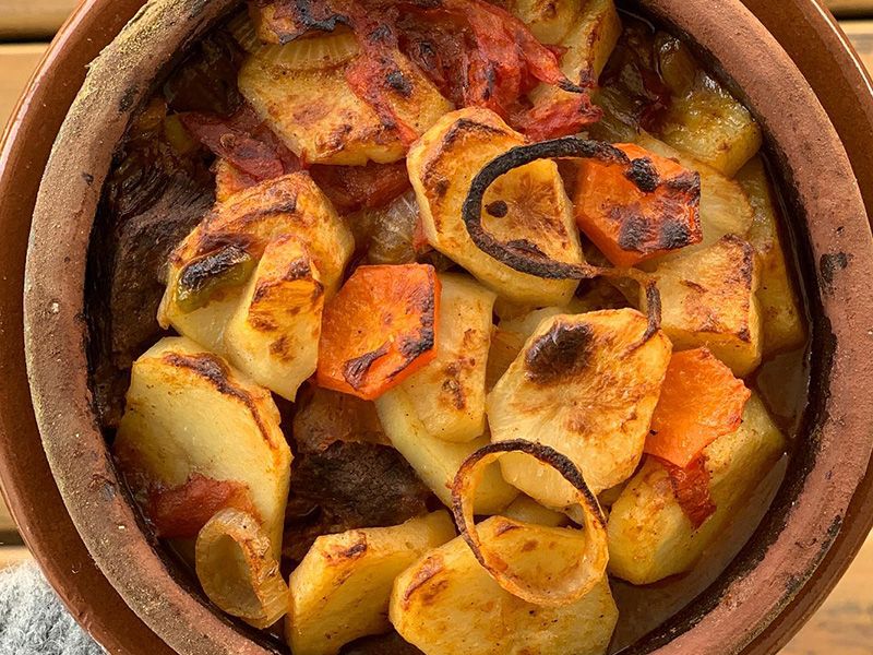 Pottery Casserole Mix Vegetables With Meat