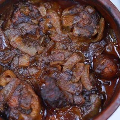 Oxtail With Onion