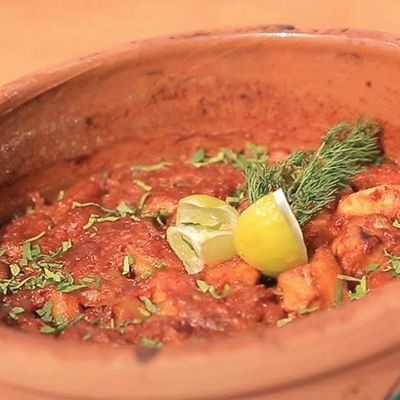 طاجن البطارخ بالصلصة الحمراء