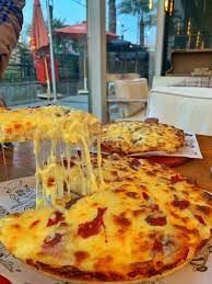 Cheesy Pizza Pan