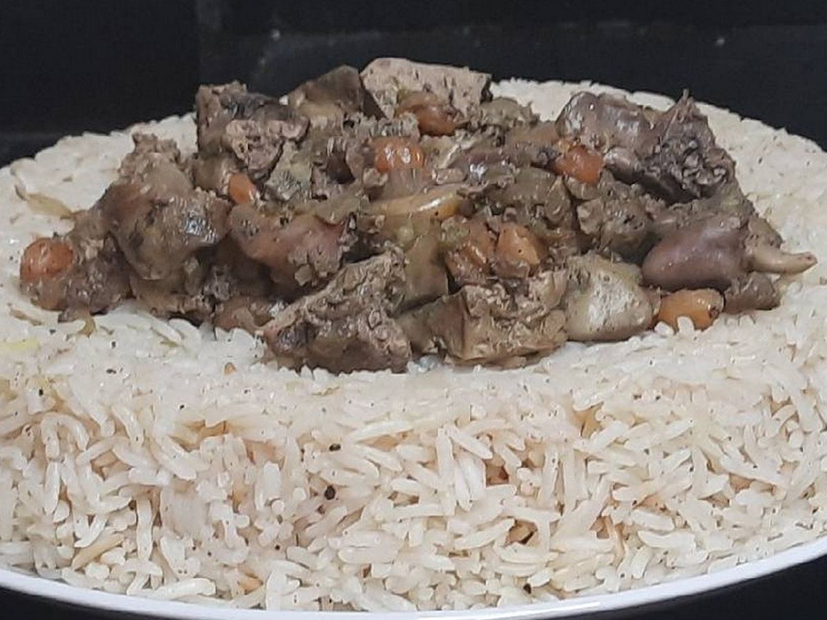 Medium plate of rice with Alexandrian liver