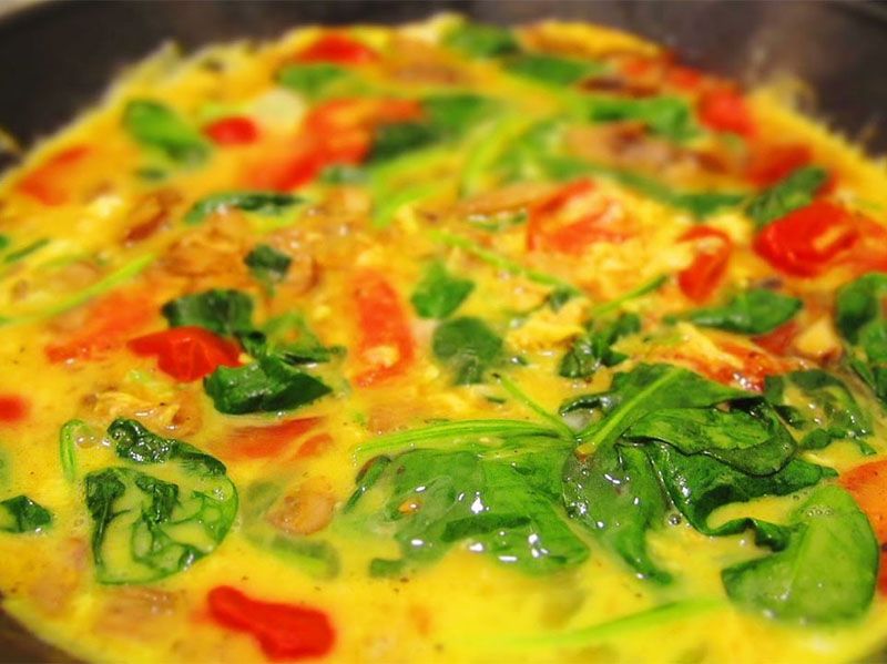 Omelette Eggs With Vegetables Platter