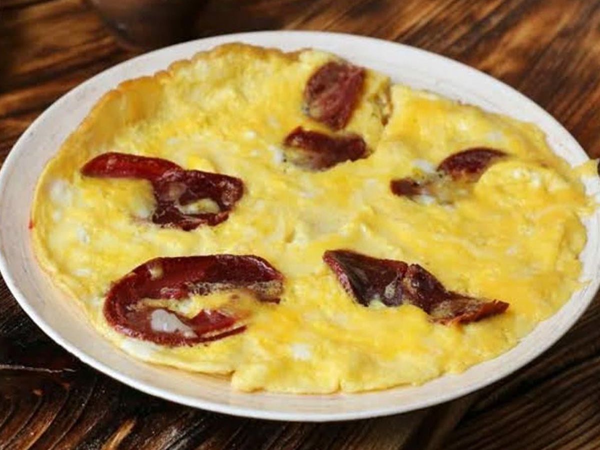 Egg with Pastrami plate