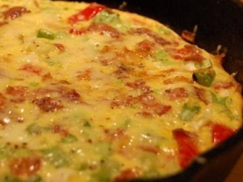 Fried Eggs With Roumi Cheese Platter