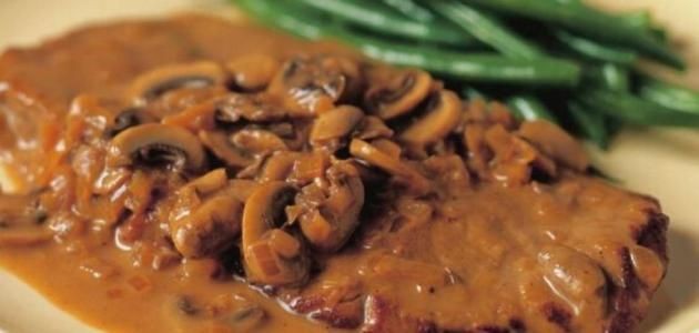 Chicken Piccata With Brown Sauce Platter