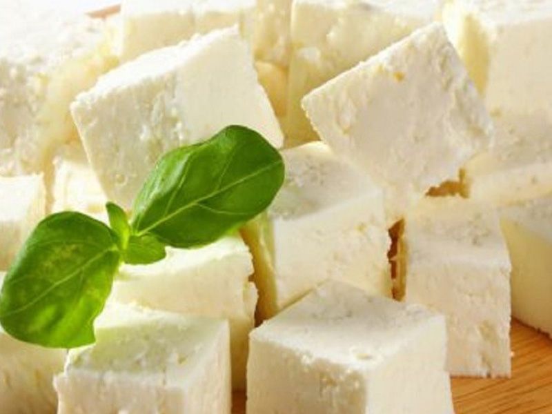 white cheese platter
