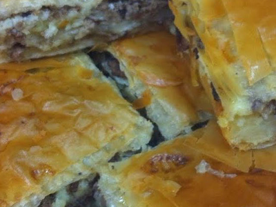 Pizza Topping Golash With Oriental Sausage And Cheese Platter
