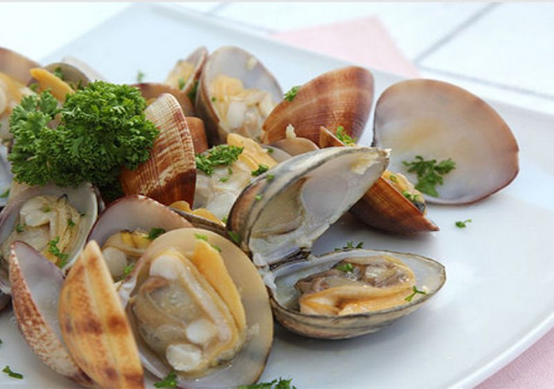 regular Clams with celery and Sesame paste flavour dish