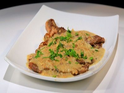 Chicken With Roquefort Cheese Sauce Platter