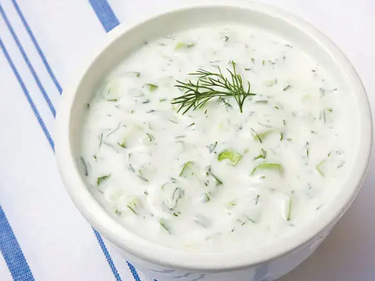 Cucumber yogurt dish