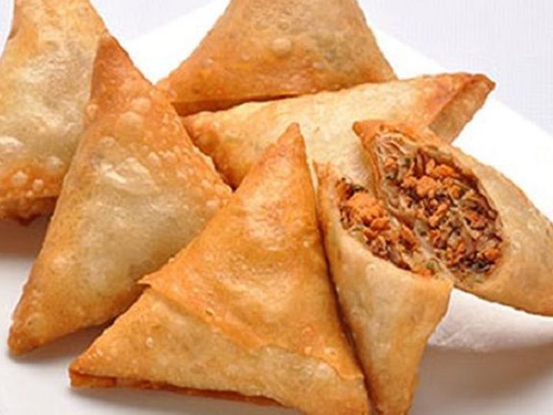Meat Sambousek Dish