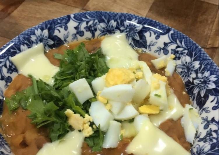 Foul With Eggs Platter