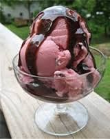 Plum Pieces With Ice Cream Platter