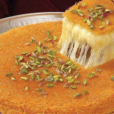 Rough Nabulsi With Cheese Platter