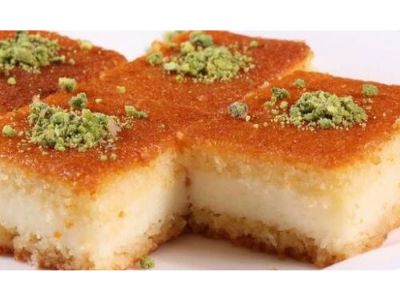 Pistachio Basbousa