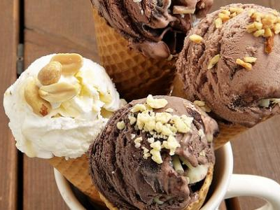 Vanilla And Chocolate Ice Cream