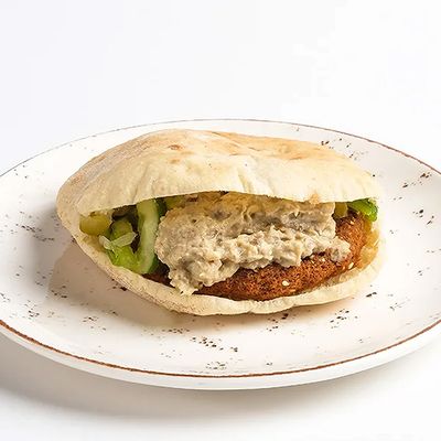 Ta'ameya Sandwich with Shaami Baba Ghanoush