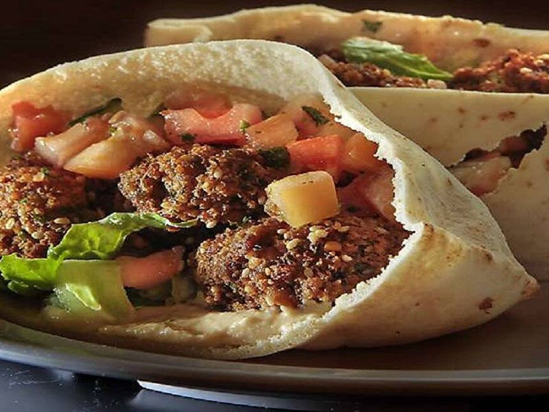 Stuffed Taamia Sandwich