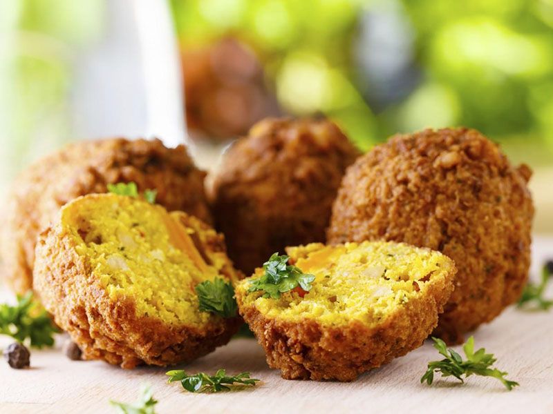 Taamia Stuffed With Eggs