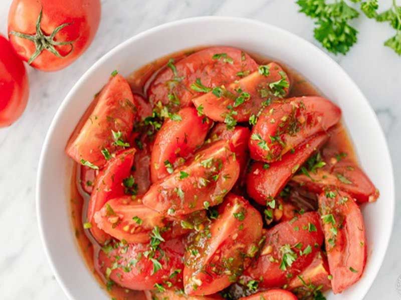 Tomato With Garlic